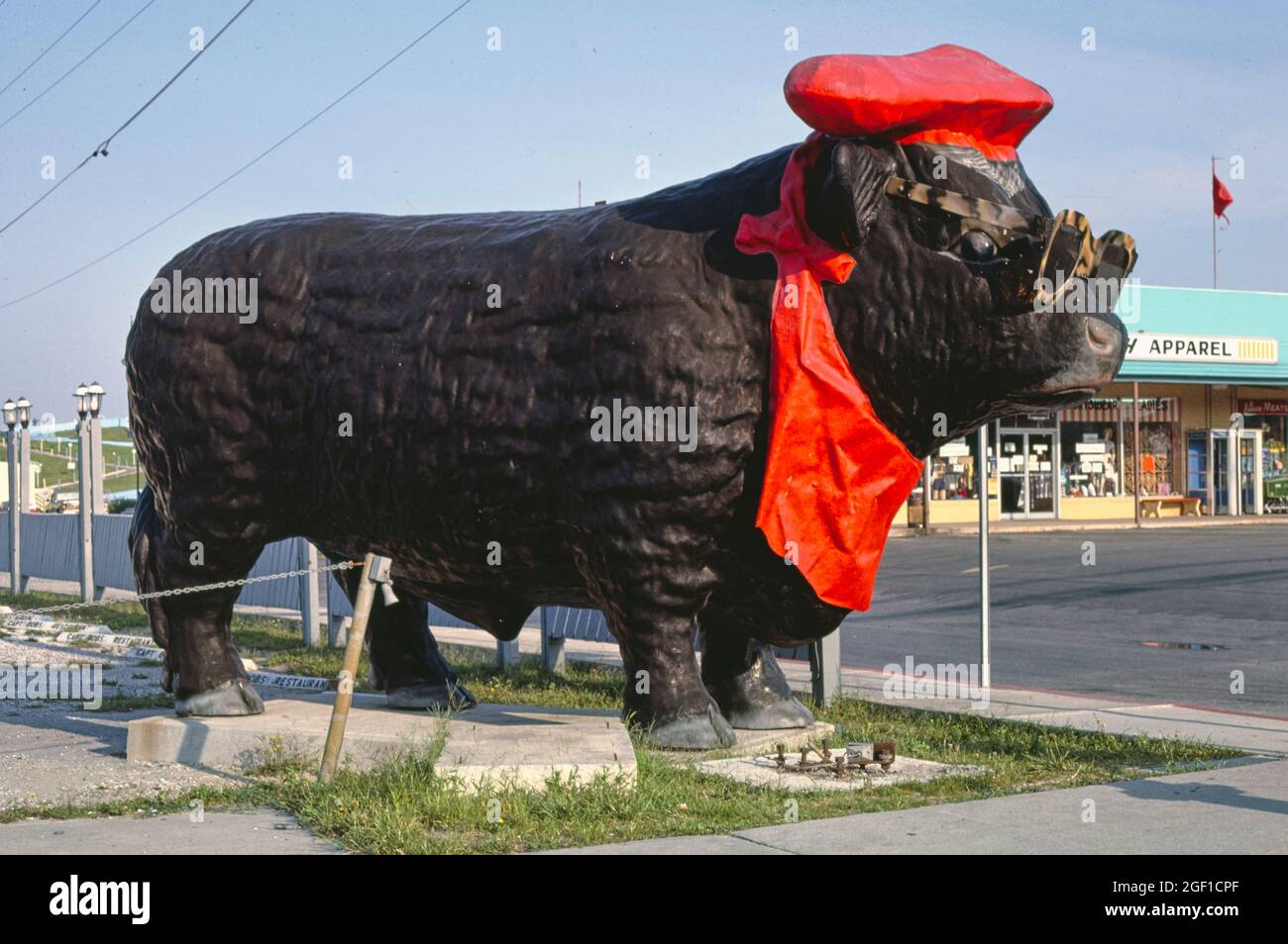 Captain Bob's BBQ Bull, insgesamt horizontal, Ocean City, Maryland, 1985 Stockfoto