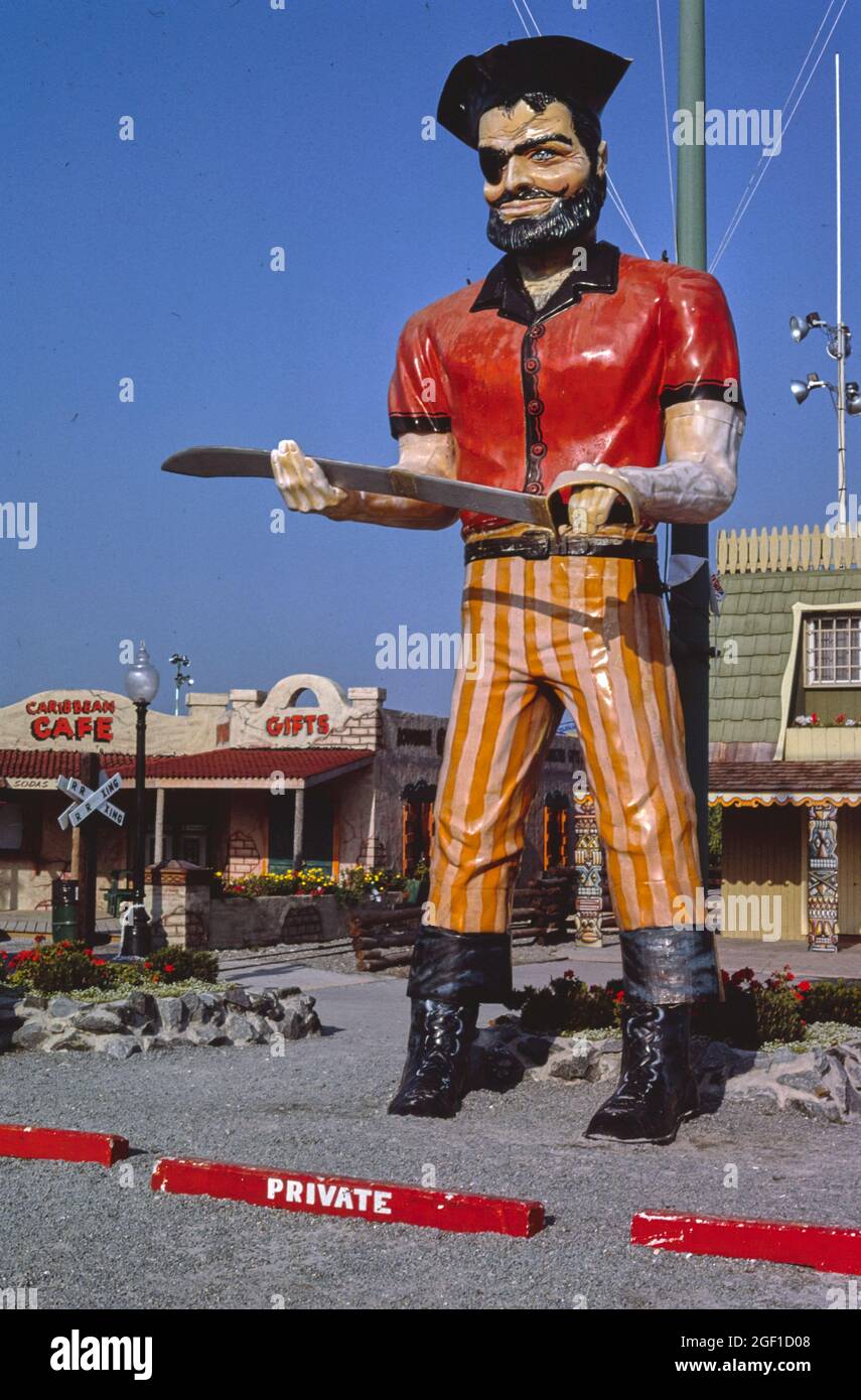 Jolly Roger Statue im Winkel, Ocean City, Maryland. 1985 Stockfoto