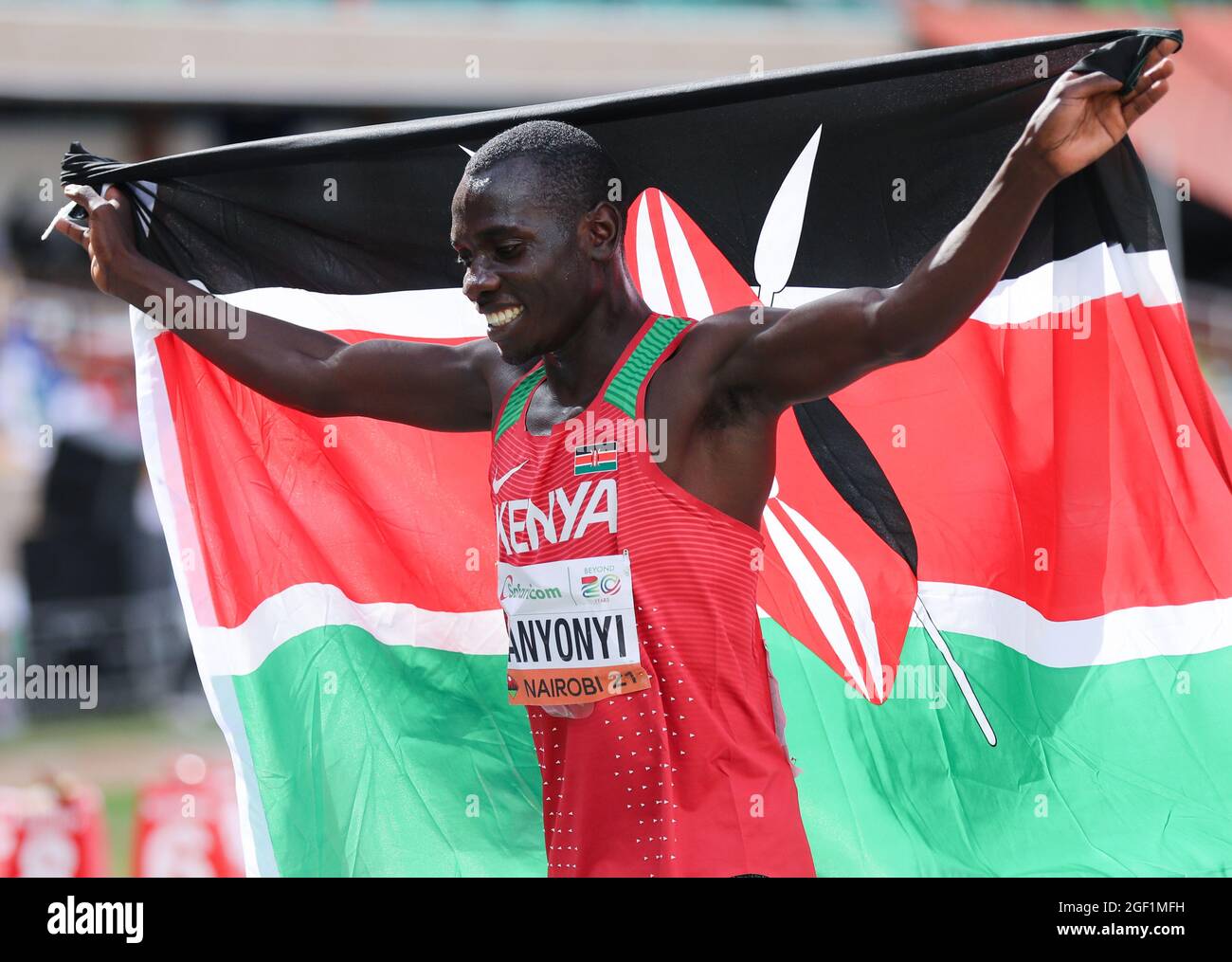 Nairobi, Kenia. August 2021. Emmanuel Wanyonyi aus Kenia feiert nach dem 800-Meter-Finale der Männer bei den U20-Weltmeisterschaften 2021 in Nairobi, Kenia, am 22. August 2021. Quelle: Dong Jianghui/Xinhua/Alamy Live News Stockfoto