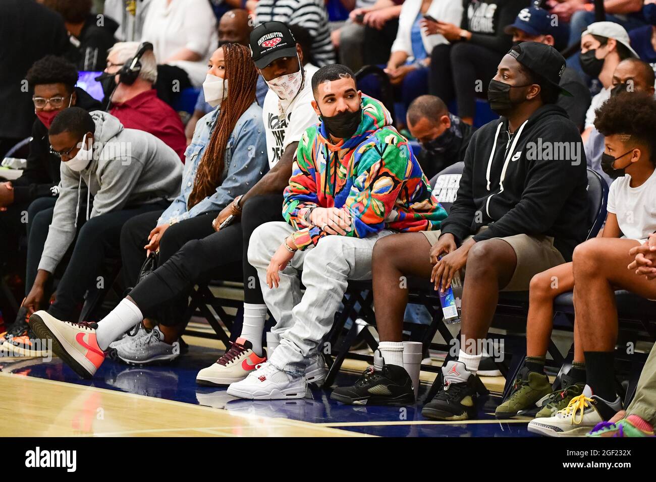 Der kanadische Rapper Drake und der Schusswächter von Los Angeles ...