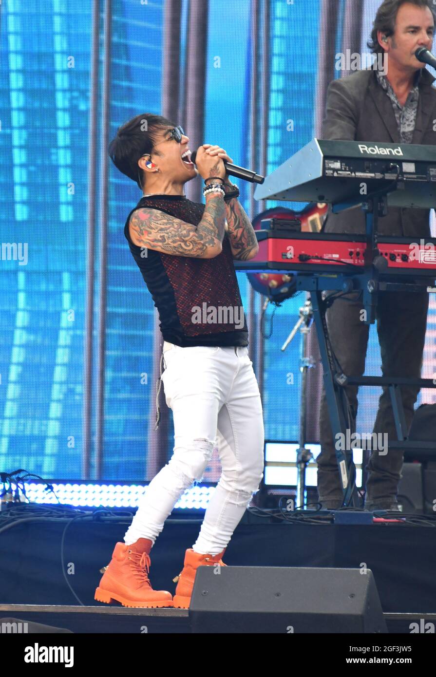 Sänger Arnel Pineda von Journey tritt während We Love NYC: The Homecoming Concert auf, das von NYC, Clive Davis und Live Nation am 21. August 2021 in New York City produziert wurde. (Foto von John Atashian) Stockfoto