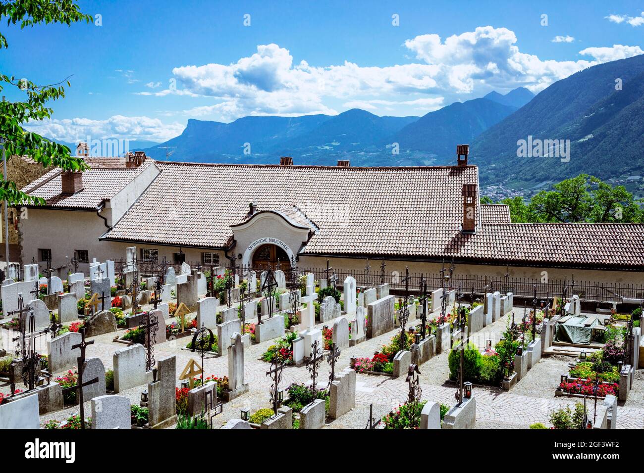 Der Friedhof von Tirol Dorf, Meran, Italien Stockfoto