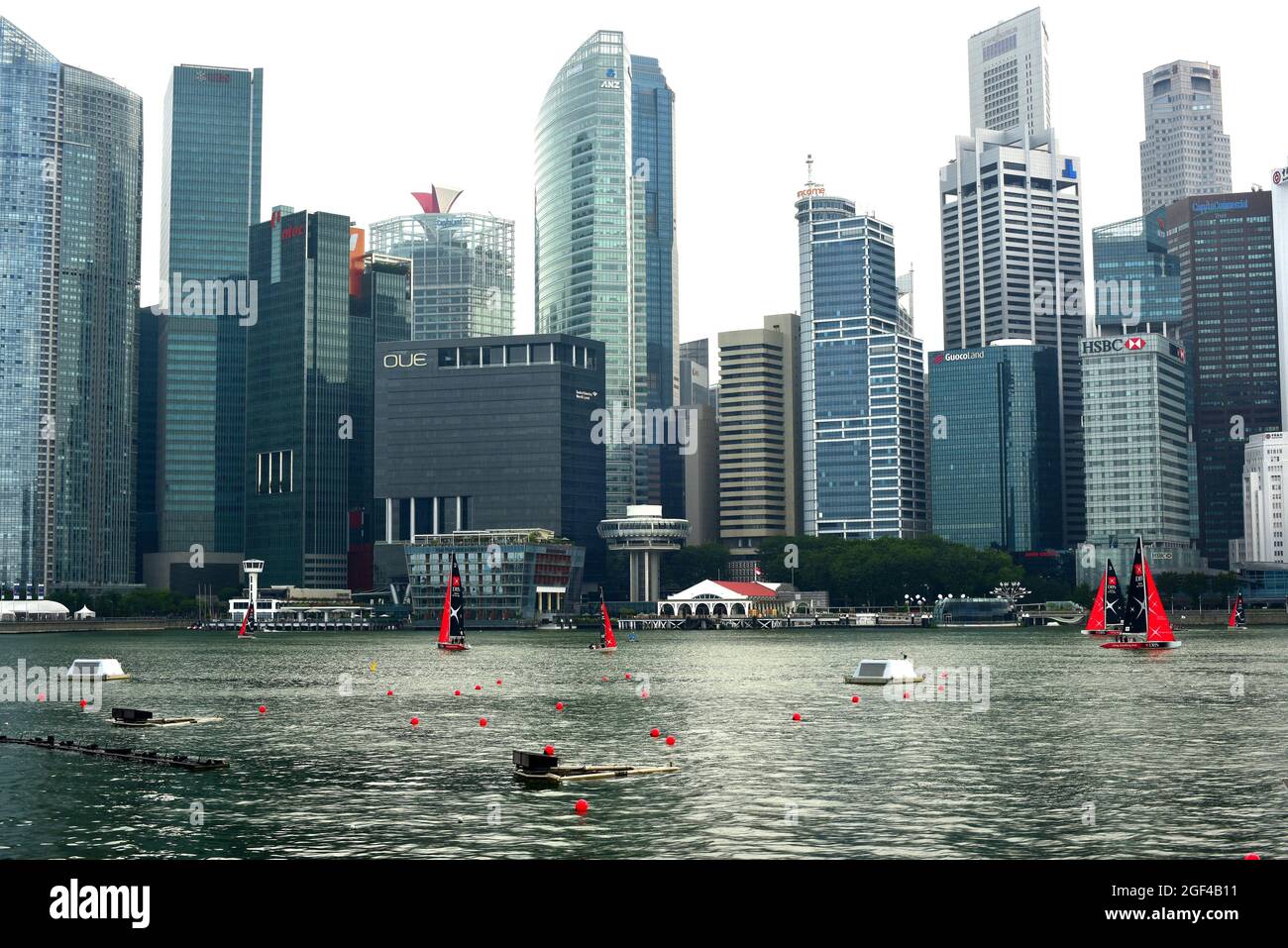 Singapur, Stadt vom Pier aus gesehen. Stockfoto