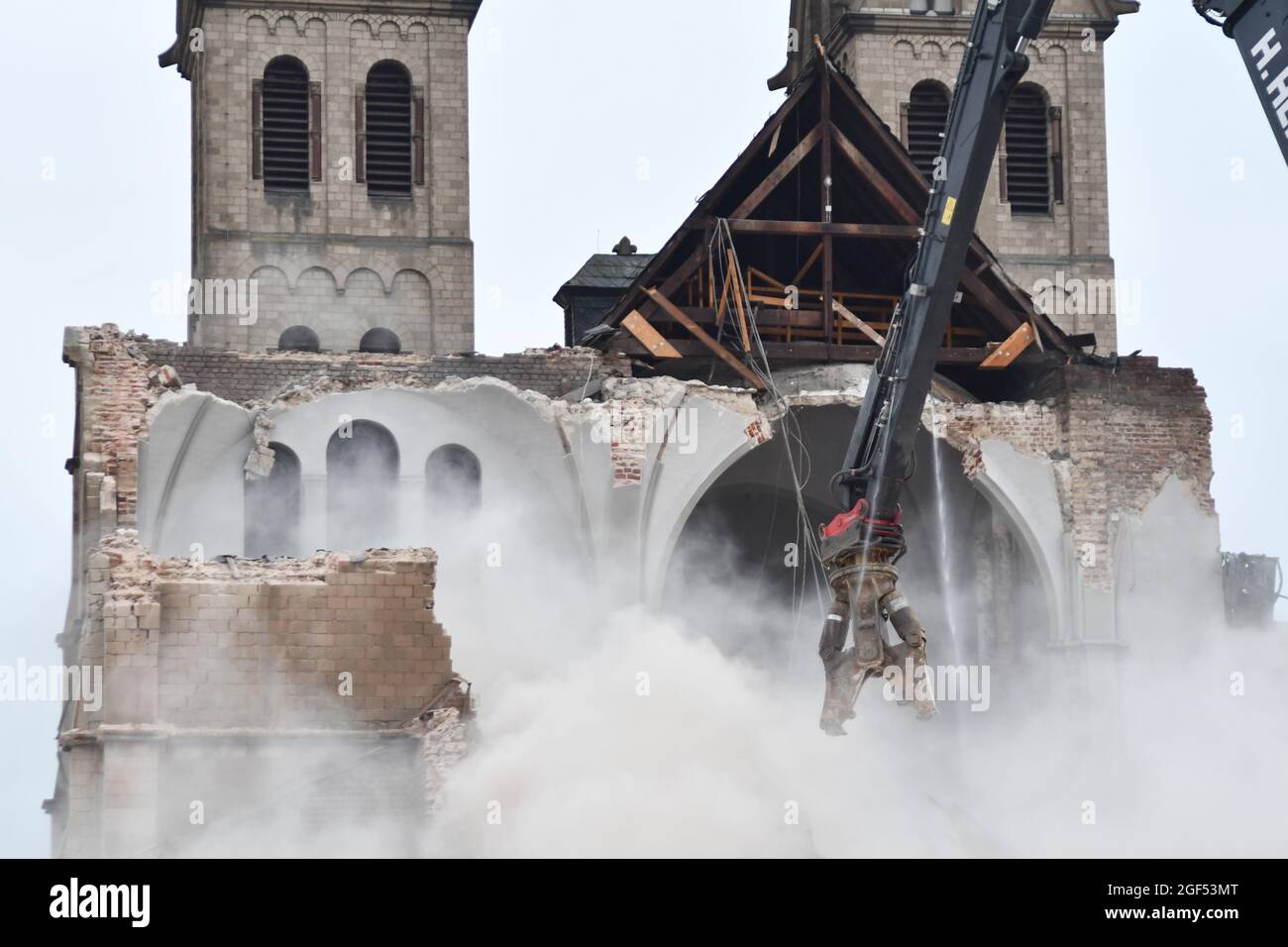 IMMERRATH, DEUTSCHLAND - 08. Jan 2018: Abriss des St. Lambertus Doms in Immerrath Stockfoto