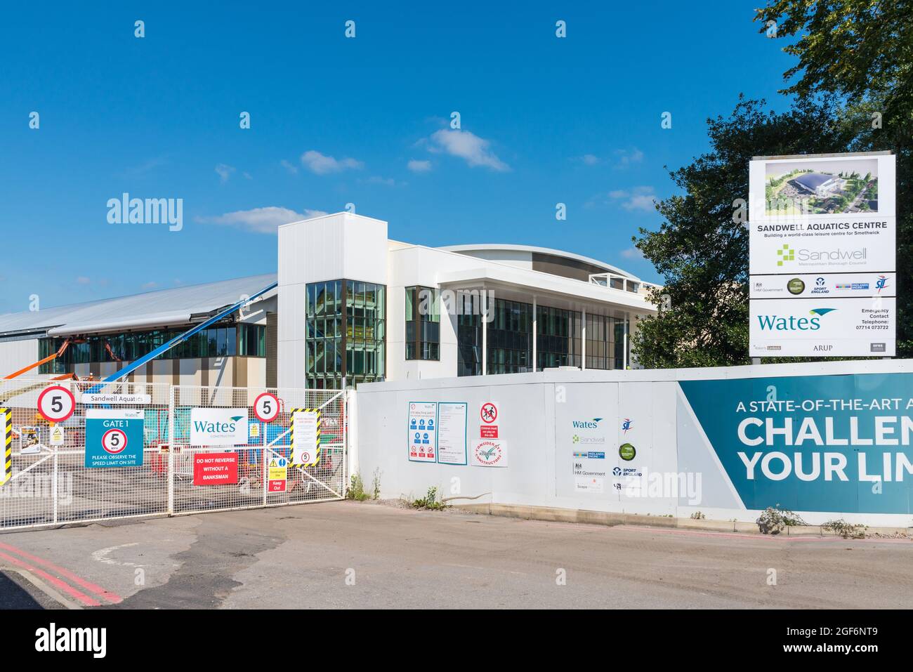 Das Sandwell Aquatics Centre in Smethwick, Birmingham, wird für die Commonwealth Games 2022 in Birmingham für Schwimm- und Tauchwettbewerbe gebaut Stockfoto