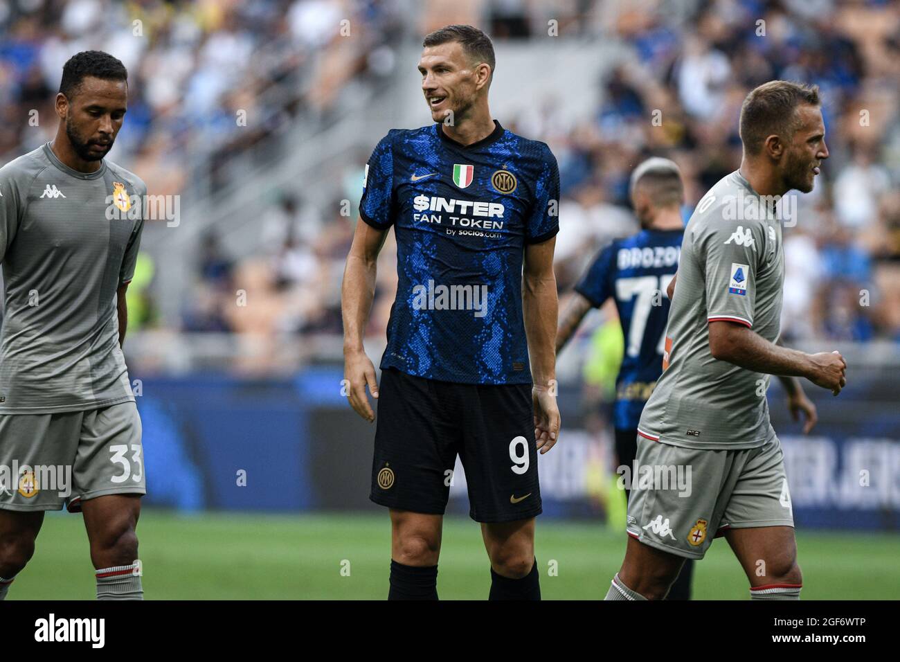 Mailand, Italien - 21. August 2021: Edin Džeko während der italienischen Fußballmeisterschaft Serie A 2021-2022 Spiel Inter Mailand gegen Genua im San Siro Stadion Stockfoto