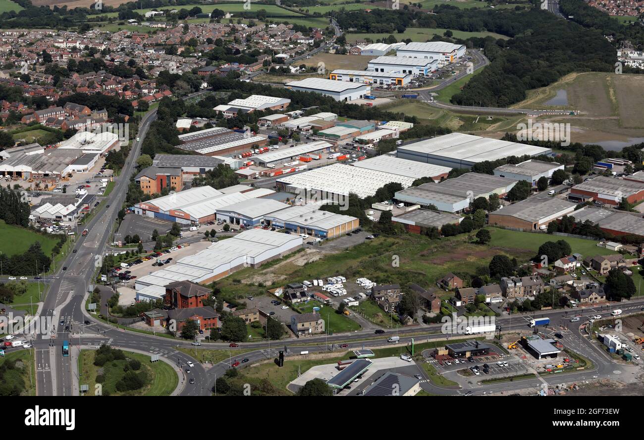 Luftaufnahme des Treefield Industrial Estate (und im Vordergrund Overland Trading Estate), Morley, Leeds Stockfoto