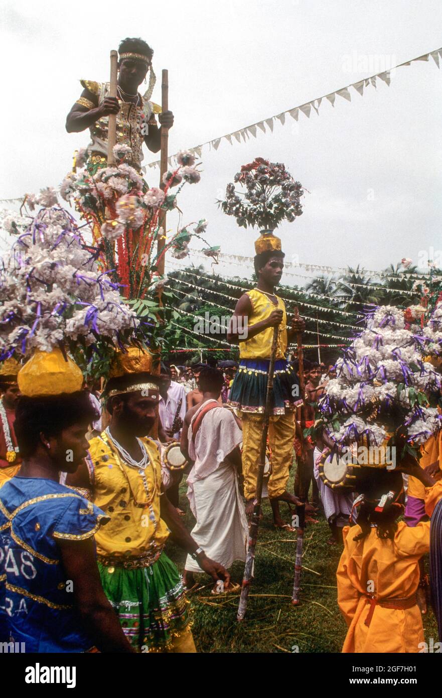 Karagam Tanz in Atham Feiern in Thrippunithura; Tripunithura in der Nähe von Cochin, Kerala, Indien. Keine Modellfreigabe Stockfoto