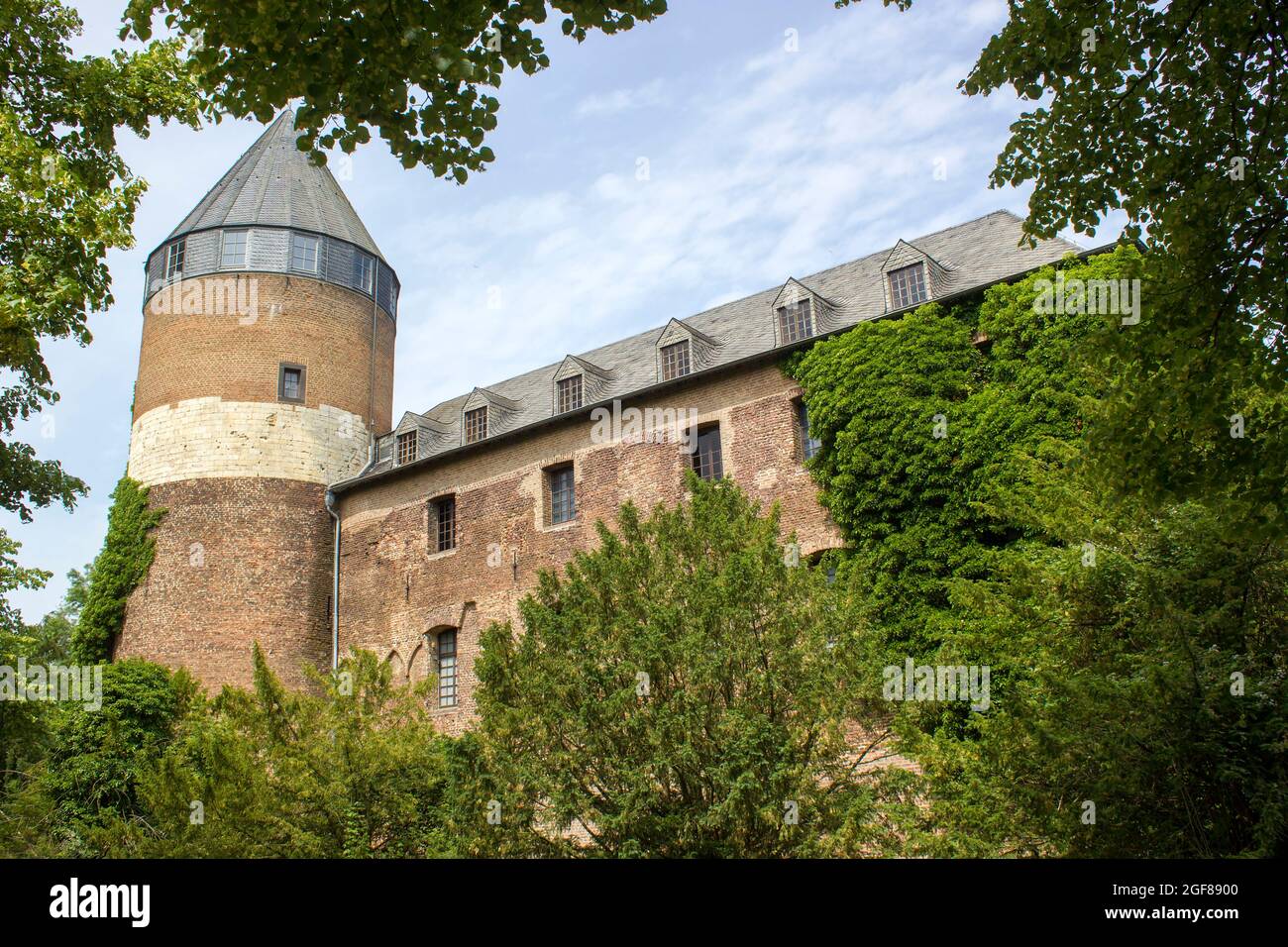 ViersenBrüggen Blick auf Schloss Brüggen (Brüggen), NordrheinWestfalen, Deutschland