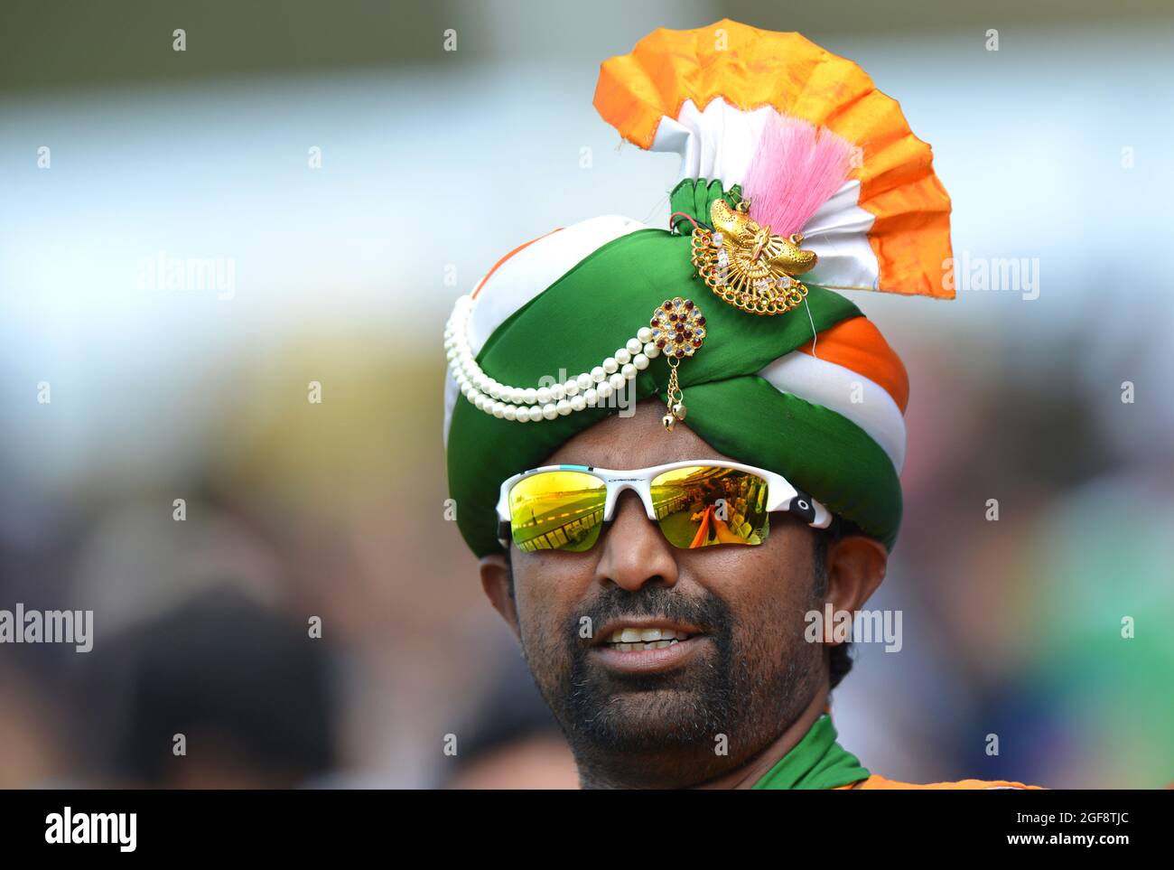 Cricket-Fan von Indien trägt Turban mit der Nationalflagge von Indien Farben One Day International - ODI - England / Indien 2014 Stockfoto