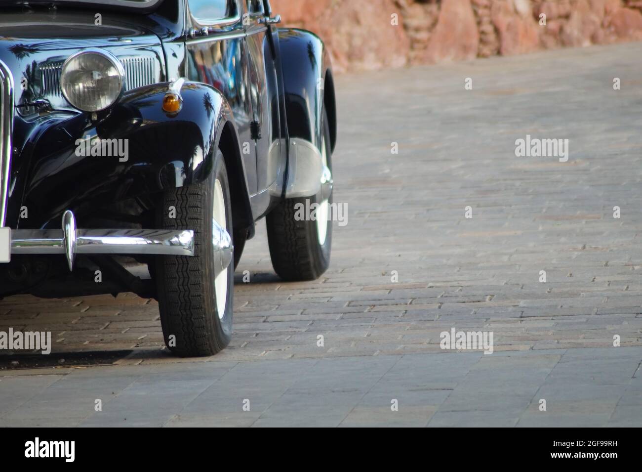 Schwarzes Auto auf den Kanariinseln Stockfoto