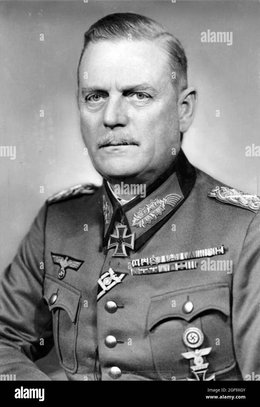 Ein Porträt des deutschen Armeevorstehers Wilhelm Keitel. Er wurde 1945 gefangen genommen, 1946 in Nürnberg vor Gericht gestellt und gehängt. Quelle: Deutsches Bundesarchiv Stockfoto