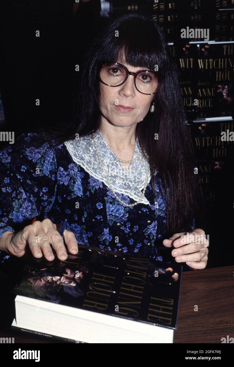 Anne Rort unterschrieb 1990 in New York City die „Witching Hour“. Foto: Henry McGee/MediaPunch Stockfoto