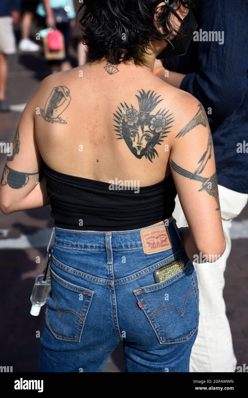 Heiliges Herz Tattoo Stockfotos Und Bilder Kaufen Alamy