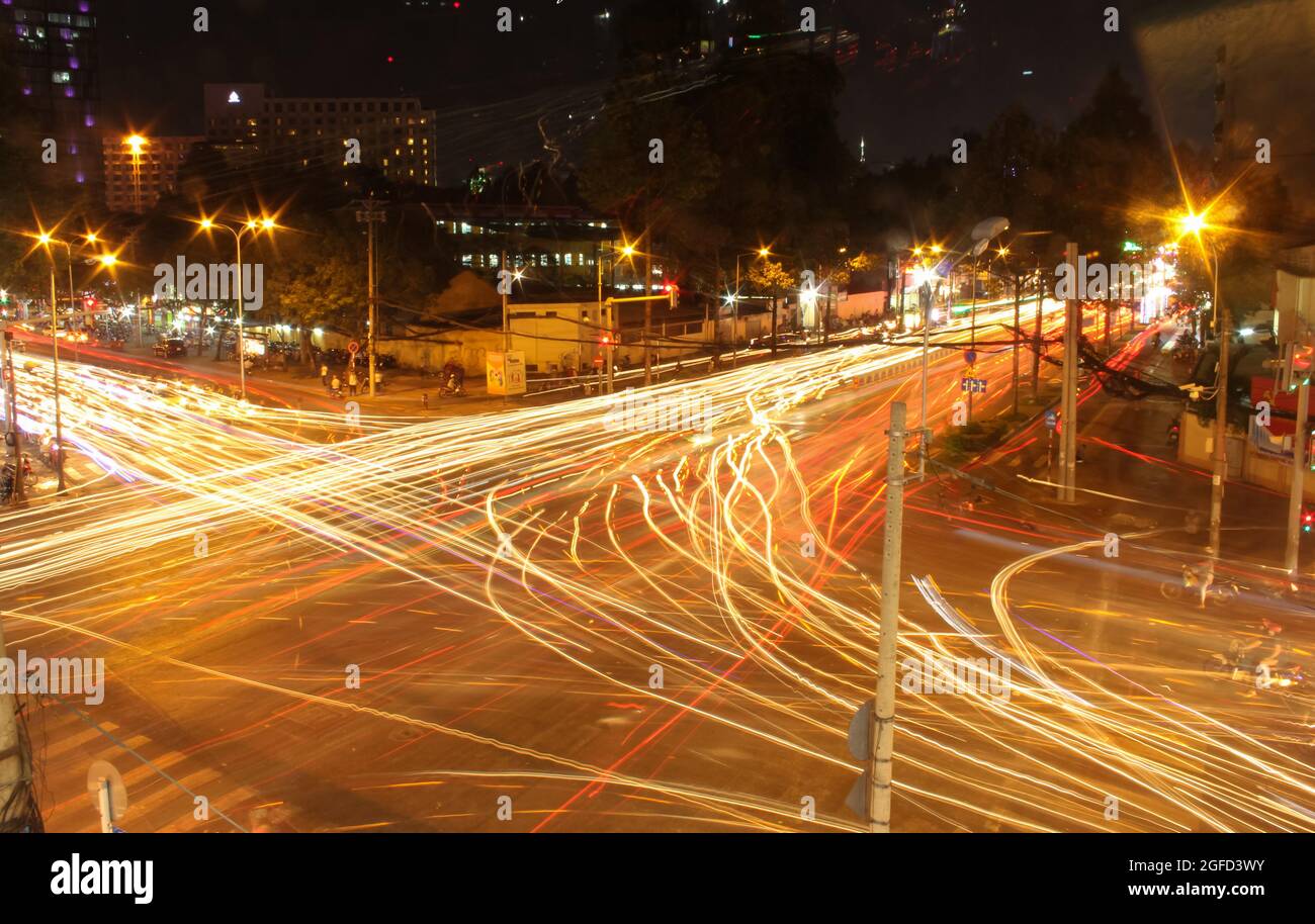 Zeitraffer bei Nacht in Ho-Chi-Minh-Stadt, Vietnam Stockfoto