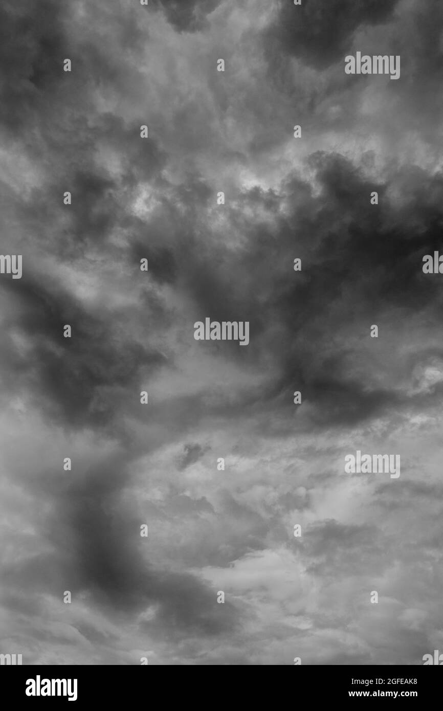 Dramatischer Wolkenhimmel Stockfoto