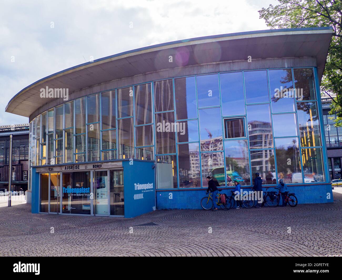 Berlin, Deutschland Aug 2020: - der Tränenpalast ist ein ehemaliger Grenzübergang zwischen Ost- und West-Berlin, am Berliner Friedrichstra Stockfoto