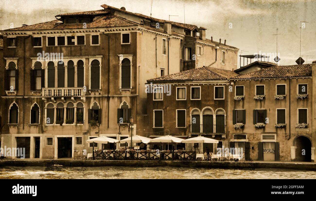 Vintage-Effekt auf die antike Architektur in Venedig, Italien Stockfoto