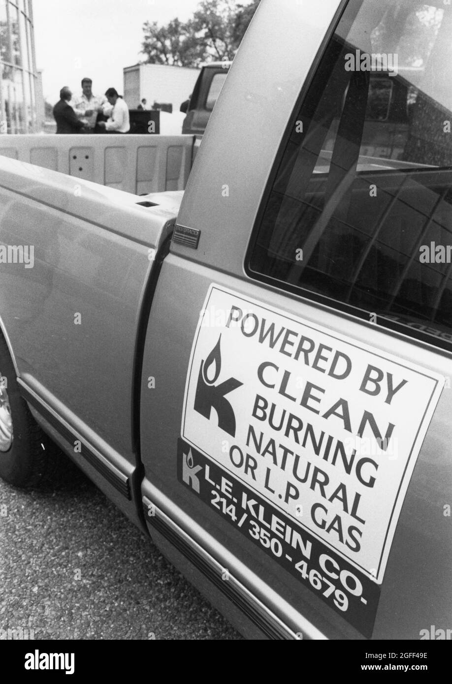 Austin Texas USA, um 1995: Pickup-LKW mit Erdgas auf einer Konferenz mit alternativen Brennstoffen, die vom Texas Department of Environmental Quality gesponsert wird, ausgestellt. ©Bob Daemmrich Stockfoto