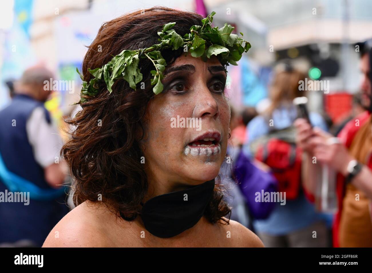 London, Großbritannien. 25. August 20201: Extinction Rebellion Londoner Proteste, Tag drei. Botschaft von Brasilien, Cockspur Street, Westminster. Kredit: michael melia/Alamy Live Nachrichten Stockfoto