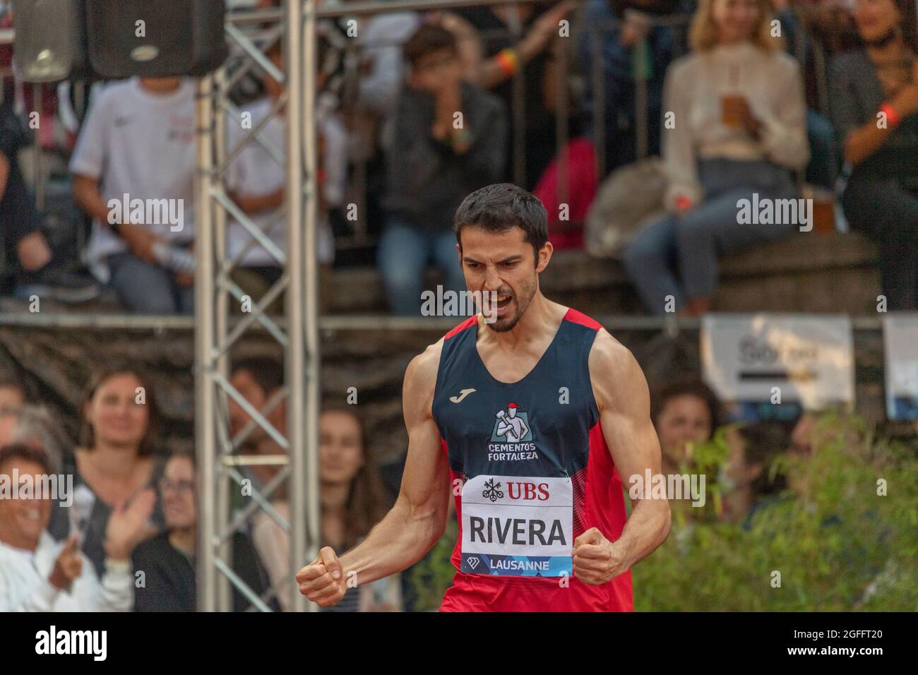 Lausanne, Schweiz. Mai 2021. Edgar Rivera aus Mexiko ist während des Hochsprungwettbewerbs beim City Event des Grand-Prix Athletissima Wanda Diamond League in Lausanne 2021 im Einsatz (Foto: Eric Dubost/Pacific Press) Quelle: Pacific Press Media Production Corp./Alamy Live News Stockfoto