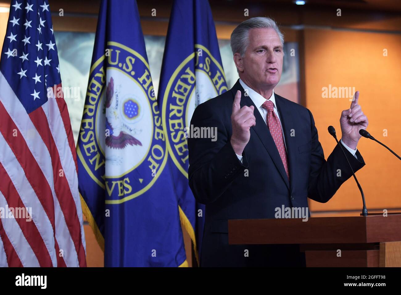 Washington, Usa. August 2021. Kevin McCarthy (R-CA), DER Minderheitsführer DES US-Repräsentantenhauses, spricht während seiner wöchentlichen Pressekonferenz über Afghanistan im HVC/Capitol Hill. Kredit: SOPA Images Limited/Alamy Live Nachrichten Stockfoto