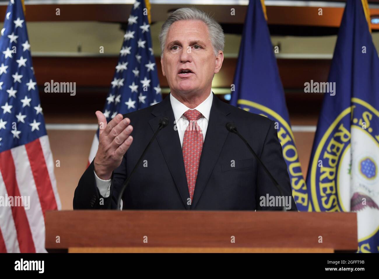 Washington, Usa. August 2021. Kevin McCarthy (R-CA), DER Minderheitsführer DES US-Repräsentantenhauses, spricht während seiner wöchentlichen Pressekonferenz über Afghanistan im HVC/Capitol Hill. Kredit: SOPA Images Limited/Alamy Live Nachrichten Stockfoto