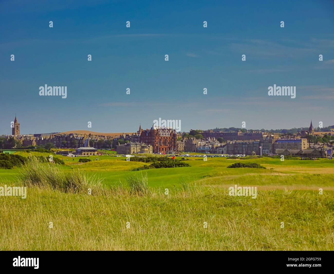 Szenen um den alten GOLFPLATZ von St.Andrews und den Royal and Ancient Golf Club, Schottland, wo im Juli 2022 die 150. Open Golf Championship stattfindet. Stockfoto