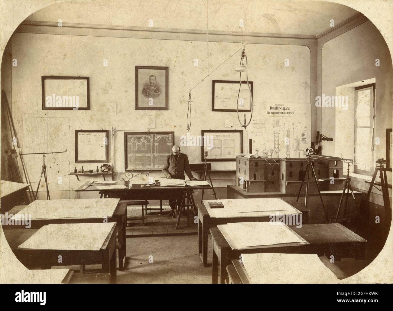 Klassenzimmer der Königlichen Enologischen Schule, Alba, Italien 1910er Stockfoto