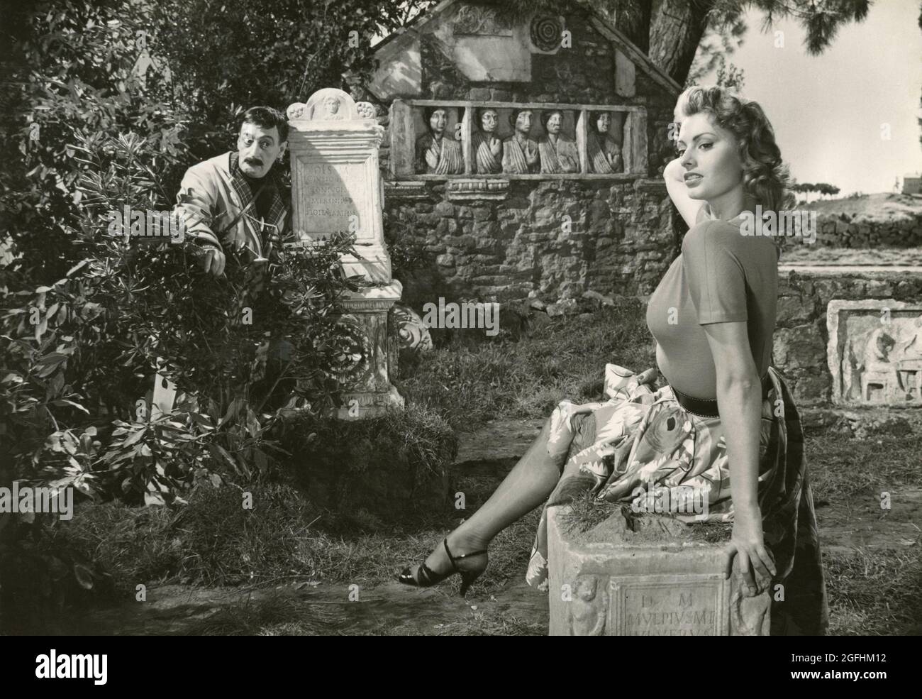 Sophia loren 1954 -Fotos und -Bildmaterial in hoher Auflösung – Alamy