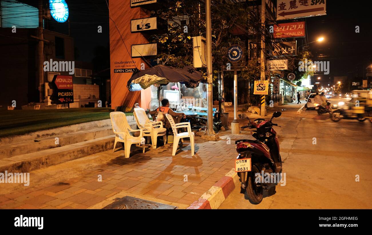 Erste Runde der Lockdowns Nord Zentral Pattaya Back Streets Pattaya Thailand erste Nacht der Lockdowns Stockfoto
