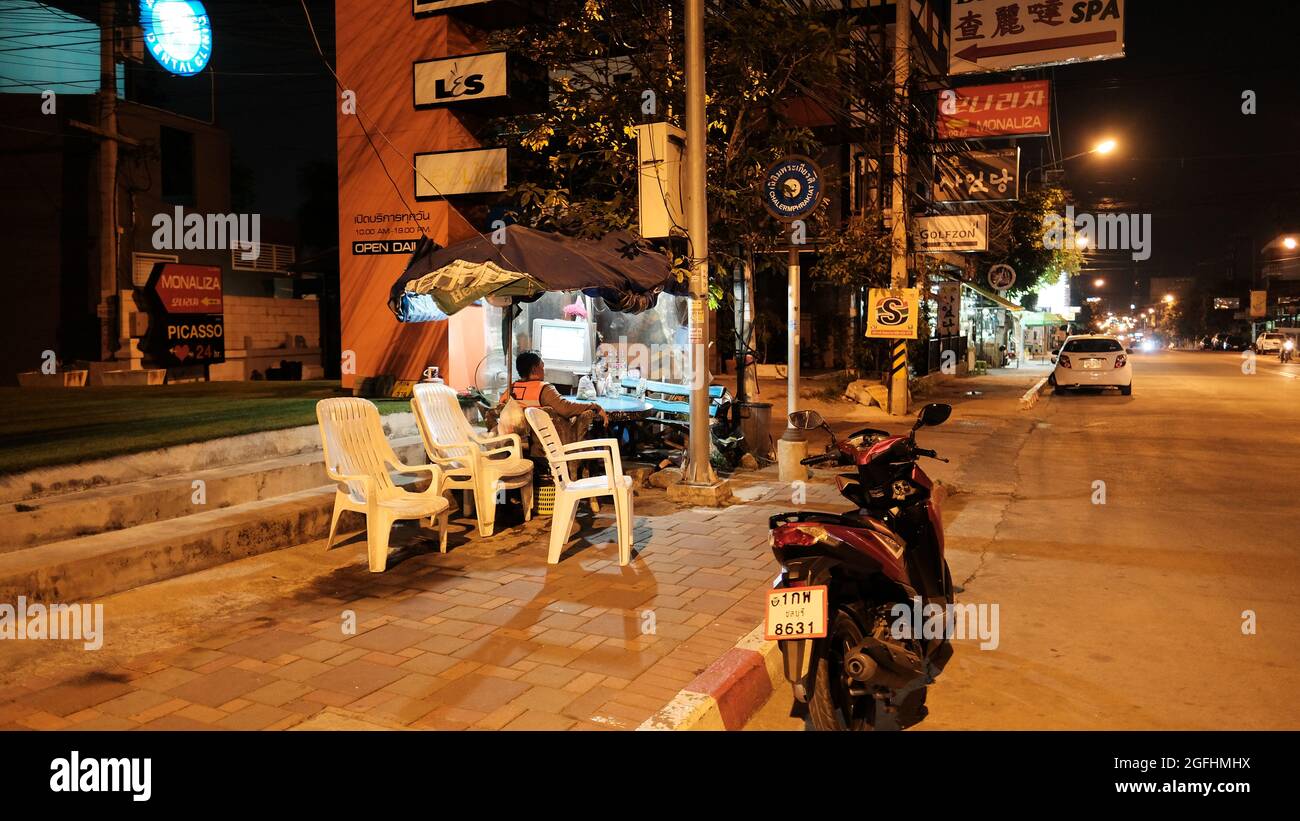 Erste Runde der Lockdowns Nord Zentral Pattaya Back Streets Pattaya Thailand erste Nacht der Lockdowns Stockfoto