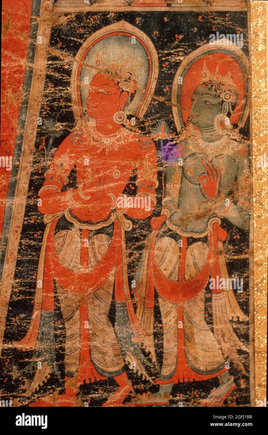 Nepal: Avalokitesvara und 4 Taras, rechts zwei Taras 1375-1400 n. Chr. auf Baumwolle. Stockfoto