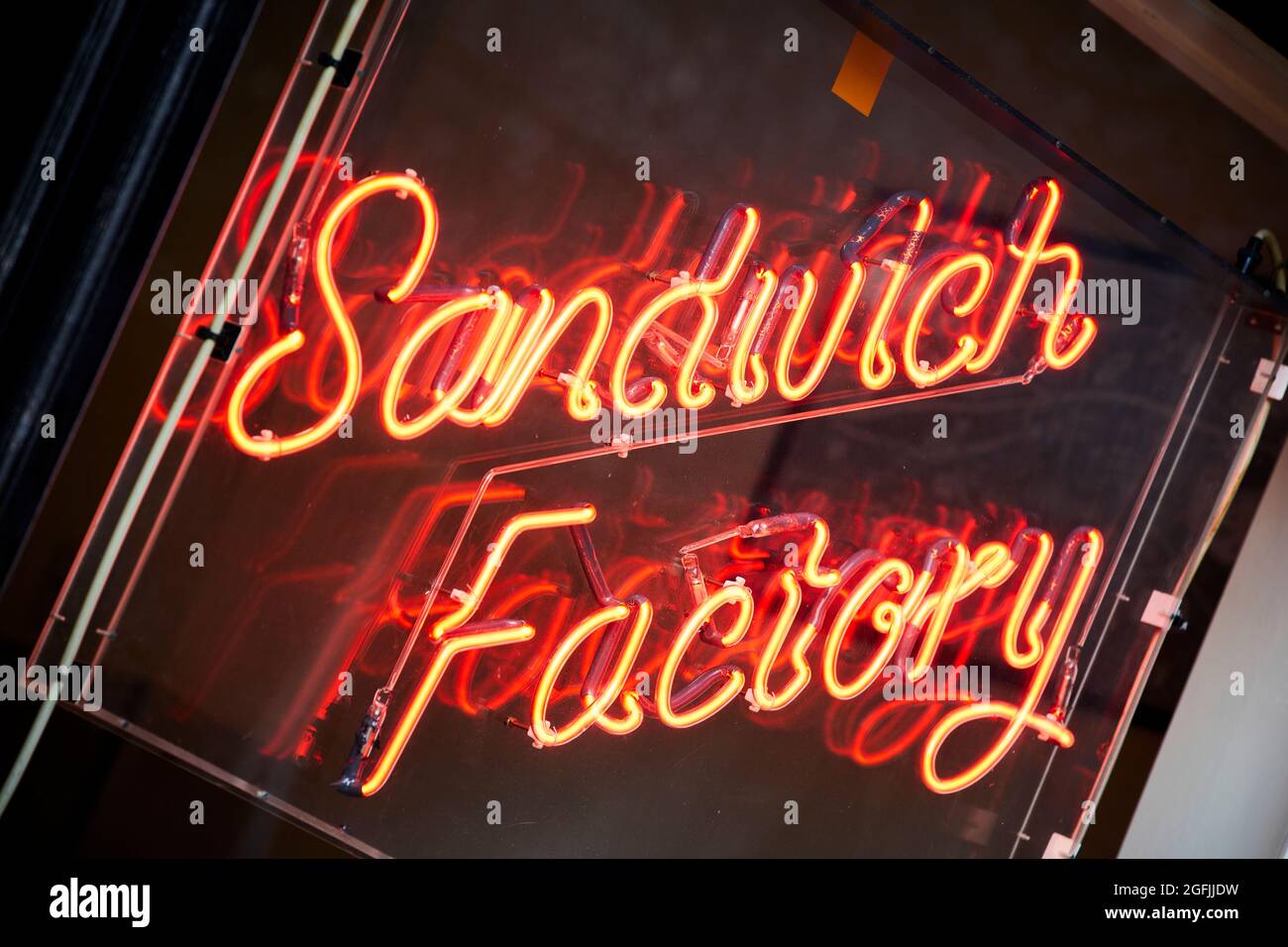 Stockport Neonschild Sandwich Factory Stockfoto