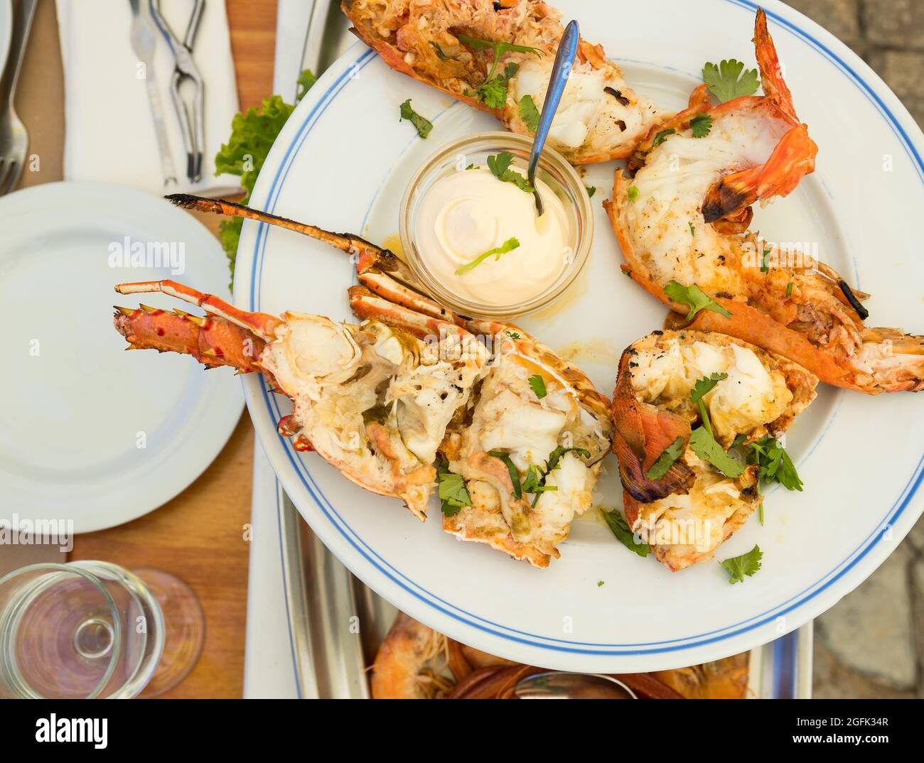 Gegrillter Hummer und Tiger Shrimps bereit zum Essen Stockfoto