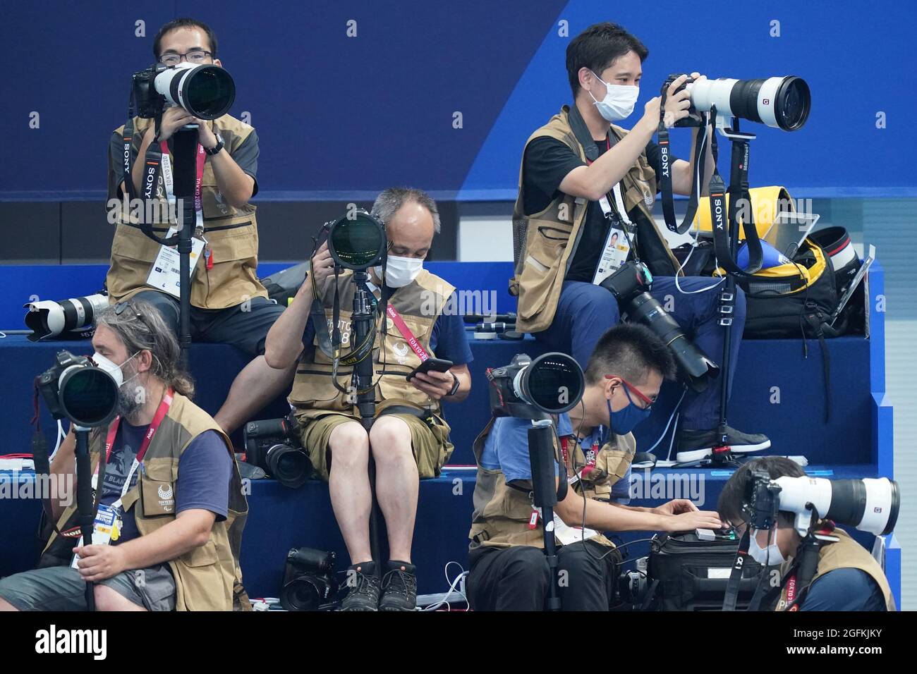 Tokio, Japan. August 2021. Paralympics: Paraschwimmen, Finale, im Tokyo Aquatics Center. Fotografen fotografieren die verschiedenen Wettbewerbe. Kredit: Marcus Brandt/dpa/Alamy Live Nachrichten Stockfoto