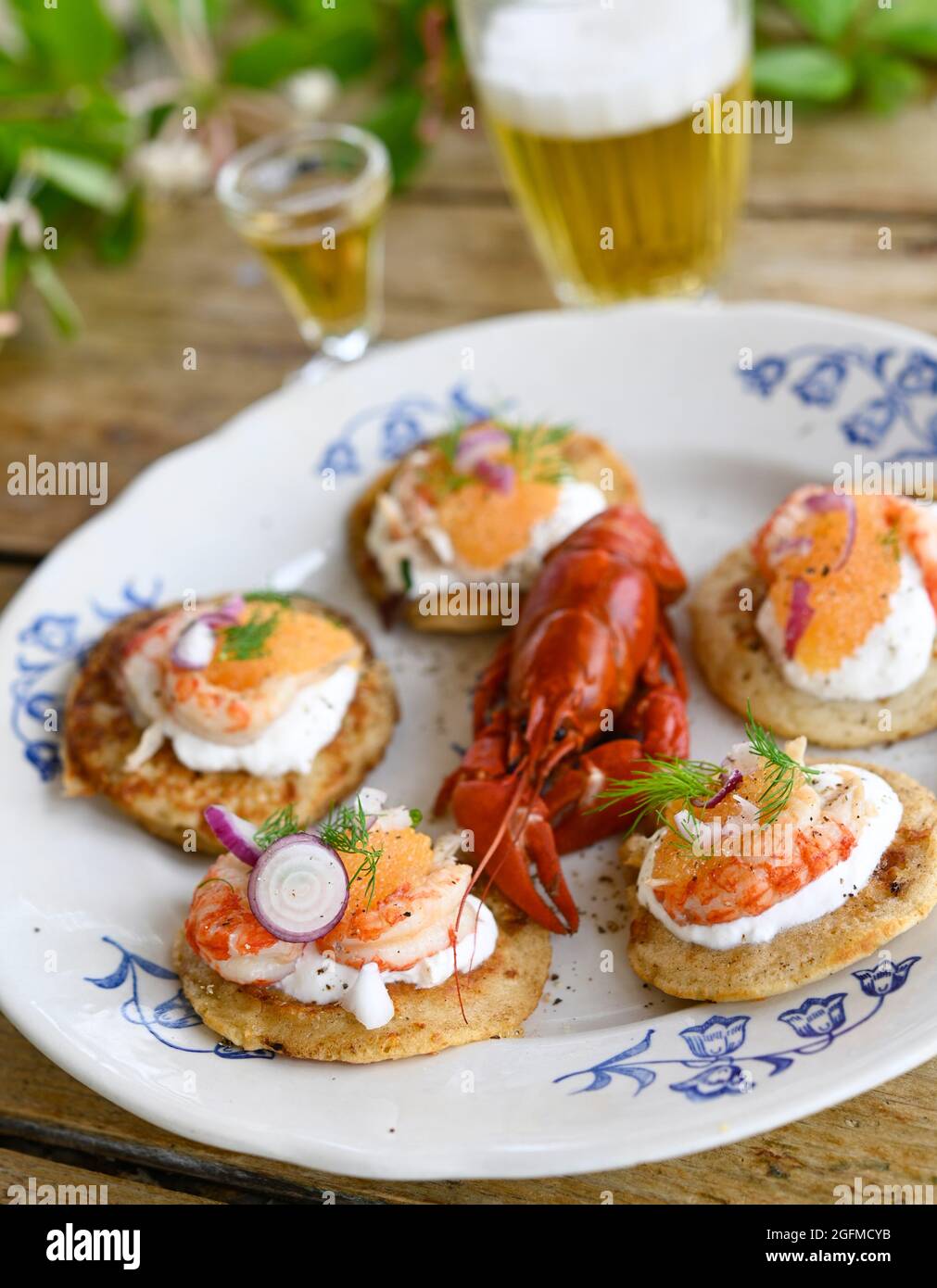 Blinis, russische Pfannkuchen, mit einem Geschmack von Vasterbotten ...