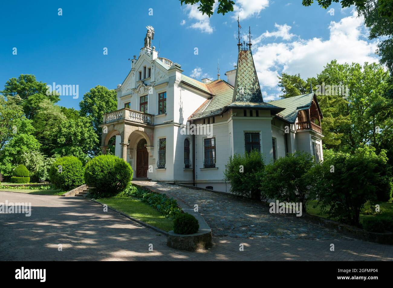 Schloss Henryk Sienkiewicz in Oblęgorek, Gmina Strawczyn, im Kreis Kielce, Woiwodschaft Świętokrzyskie, im südlichen Zentralpolen Stockfoto