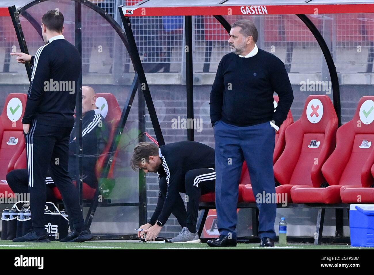 ALKMAAR, NIEDERLANDE - 26. AUGUST: Ange Postecoglou von Celtic während des UEFA Europa League-Spiels zwischen AZ und Celtic im AFAS Stadion am 26. August 2021 in Alkmaar, Niederlande (Foto: Patrick Goosen/Orange Picches) Stockfoto