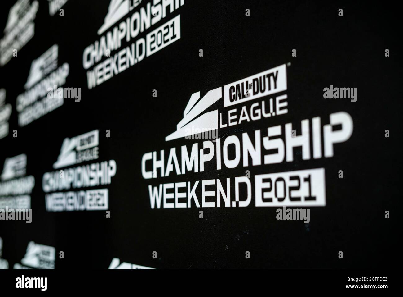Los Angeles, Kalifornien, USA. August 2021. Das Logo des Call of Duty League Championship Weekend wird am Donnerstag, den 19. August 2021, im Galen Center in Los Angeles, Kalifornien, als Kulisse gezeigt. (Bild: © Justin L. Stewart/ZUMA Press Wire) Stockfoto