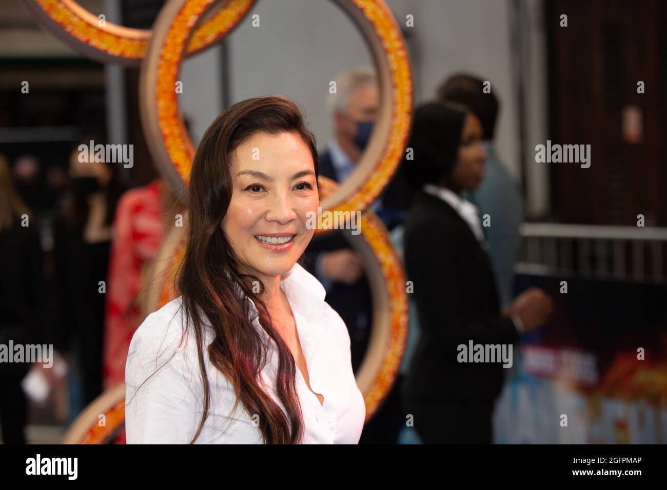 Michelle Yeoh kommt zur UK-Premiere von Shang-Chi von Marvel Studio im Curzon Mayfair im Zentrum von London. Bilddatum: Donnerstag, 26. August 2021. Stockfoto