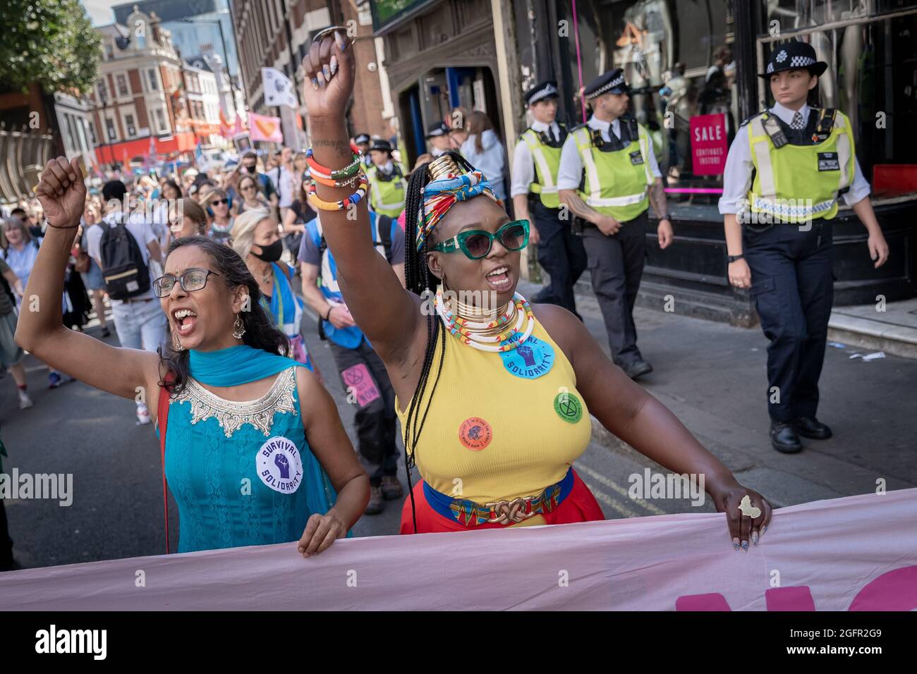 Extinction Rebellion (XR) Tag drei der Klimaschutzmaßnahmen vom Piccadilly Circus zur Oxford Street, London, Großbritannien. Stockfoto