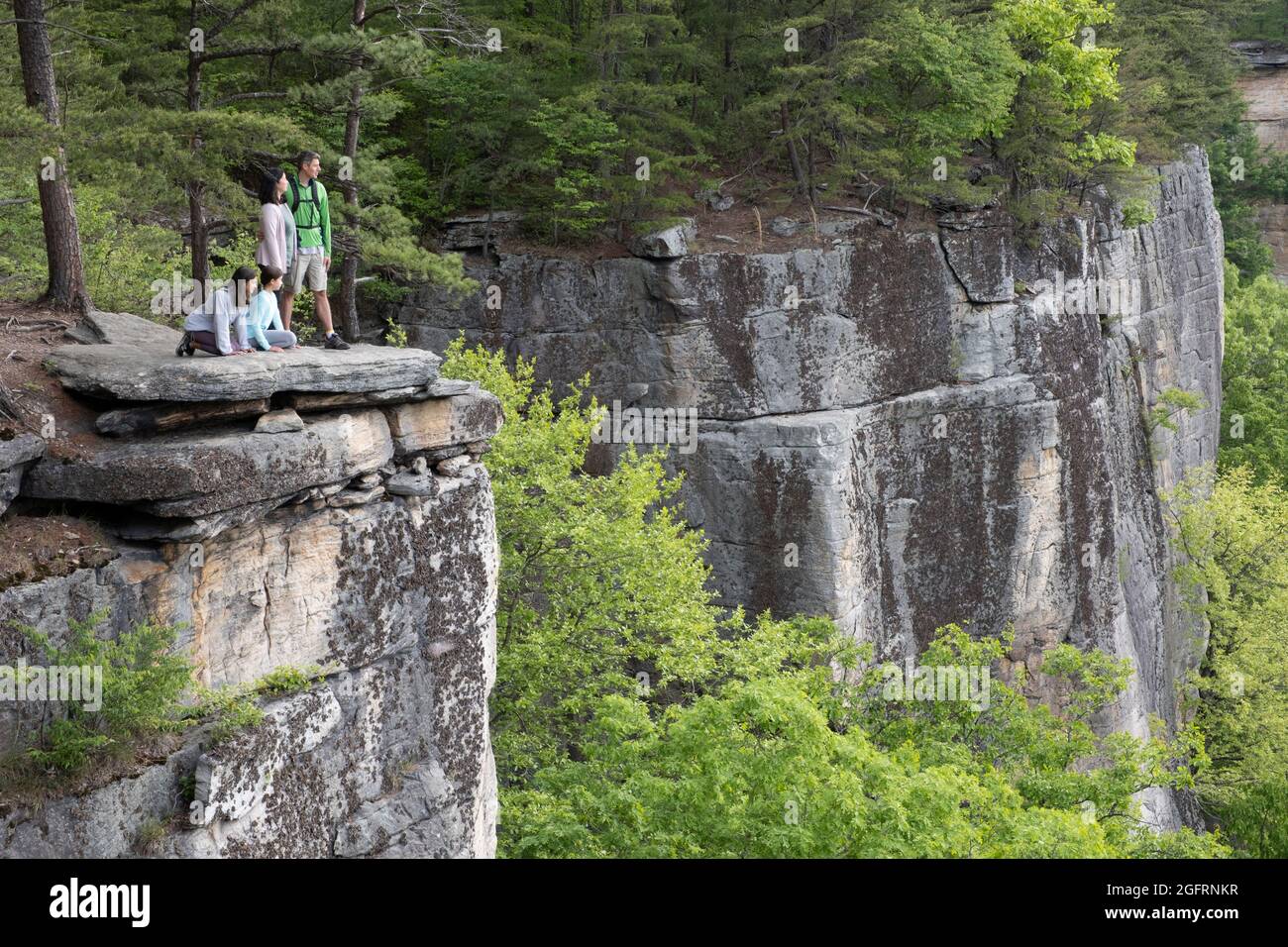 New River Gorge National Park, West Virginia. Familienwunderblick auf den endlosen Wall Trail. Stockfoto