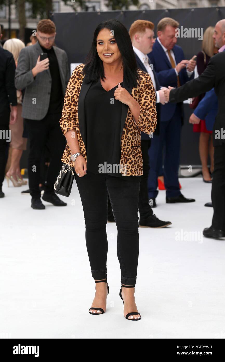 LONDON, GROSSBRITANNIEN - 12. Sep 2018: Scarlett Moffatt nimmt an der Weltpremiere von „King of Thieves“ im Vue West End am 12. September 2018 in Lond Teil Stockfoto