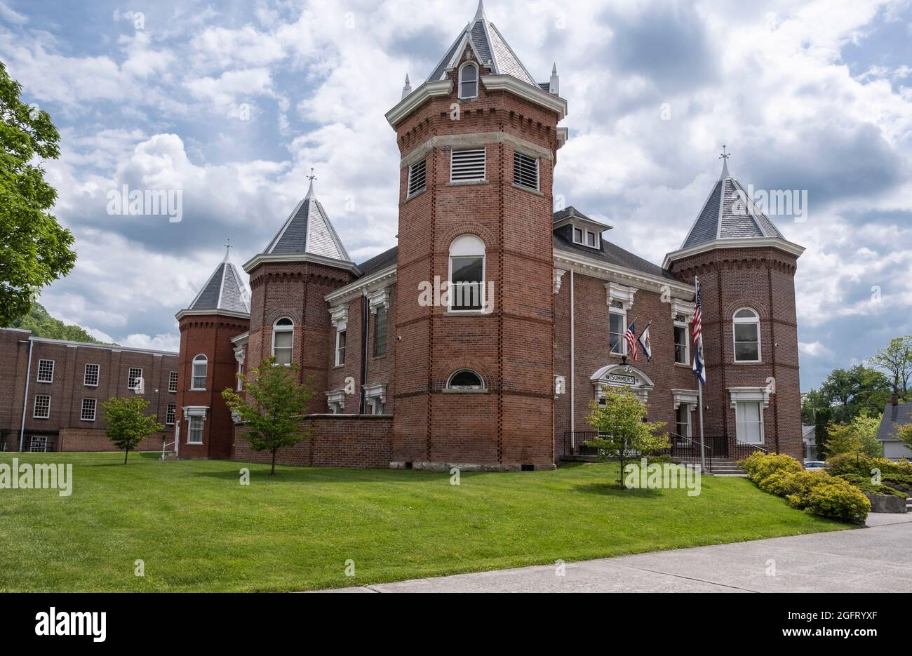 Hinton, West Virginia. Sommers County Court House. Spätromanisches Revival-viktorianischer Architekturstil, erbaut 1875-76, umgebaut 1893, 1898. Stockfoto