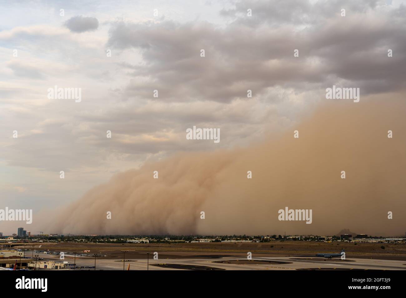 Haboob über Sky Harbor International Airport in Phoenix, Arizona Stockfoto