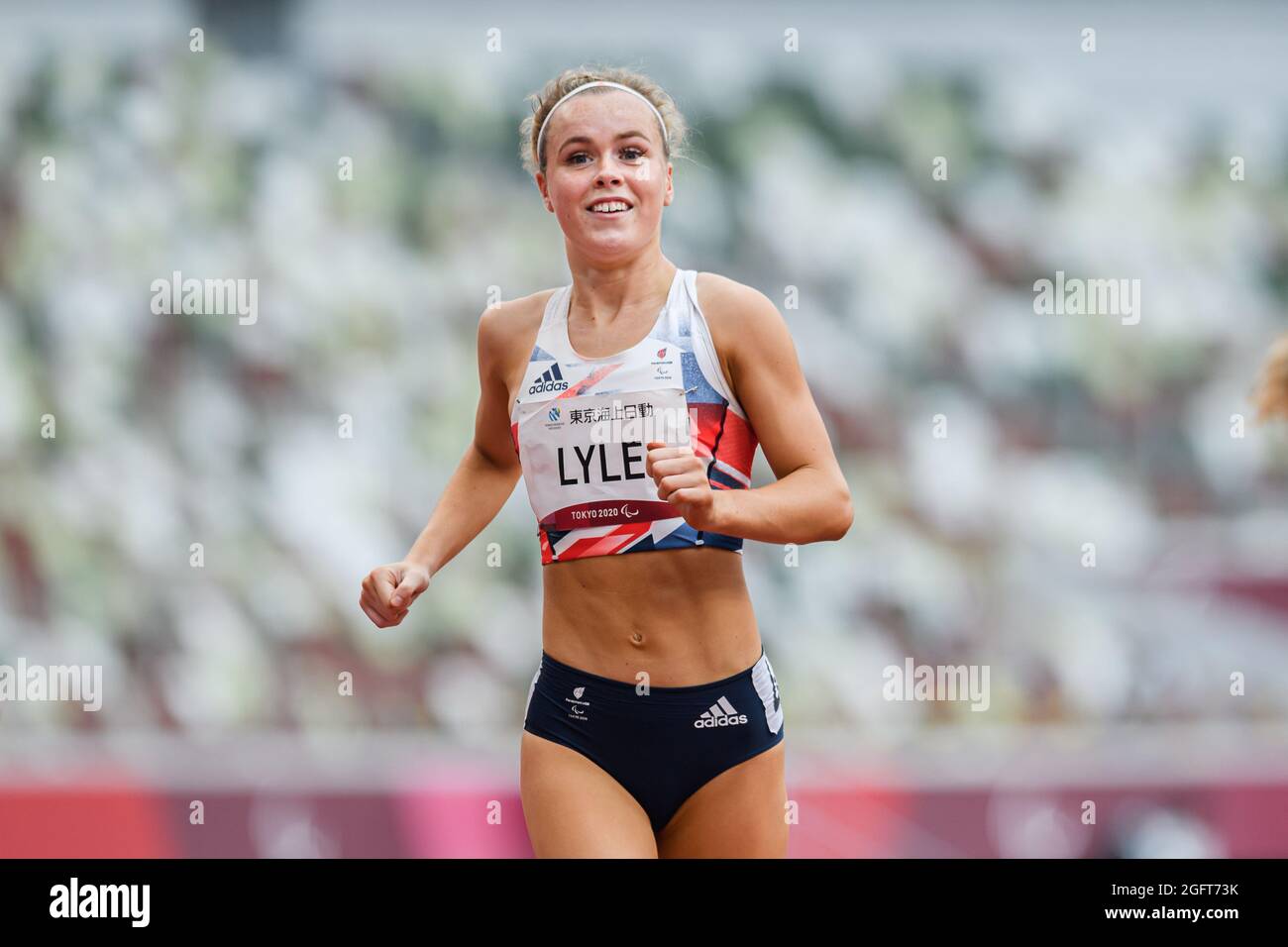 TOKIO, JAPAN. August 2021. Maria Lyle aus Großbritannien gewann am Freitag, den 27. August 2021 in TOKIO, JAPAN, die Bronze für die 100 m - T35 der Frauen bei den Leichtathletik-Vorläufen und Finals der Paralympischen Spiele von Tokio 2020 im Olympiastadion. Kredit: Taka G Wu/Alamy Live Nachrichten Stockfoto