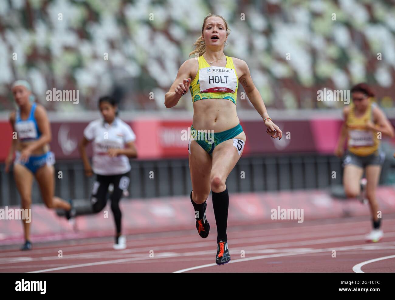 TOKIO, JAPAN. August 2021. ISIS holt (ASU) gewann am Freitag, den 27. August 2021 in TOKIO, JAPAN, das Silber für die 100 m - T35 der Frauen bei den Leichtathletik-Vorläufen und Finals der Paralympischen Spiele von Tokio 2020 im Olympiastadion. Kredit: Taka G Wu/Alamy Live Nachrichten Stockfoto