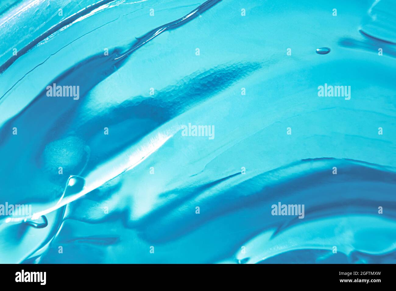 Blau Flüssiges kosmetisches Wasser Gel verschmiert Textur Stockfoto