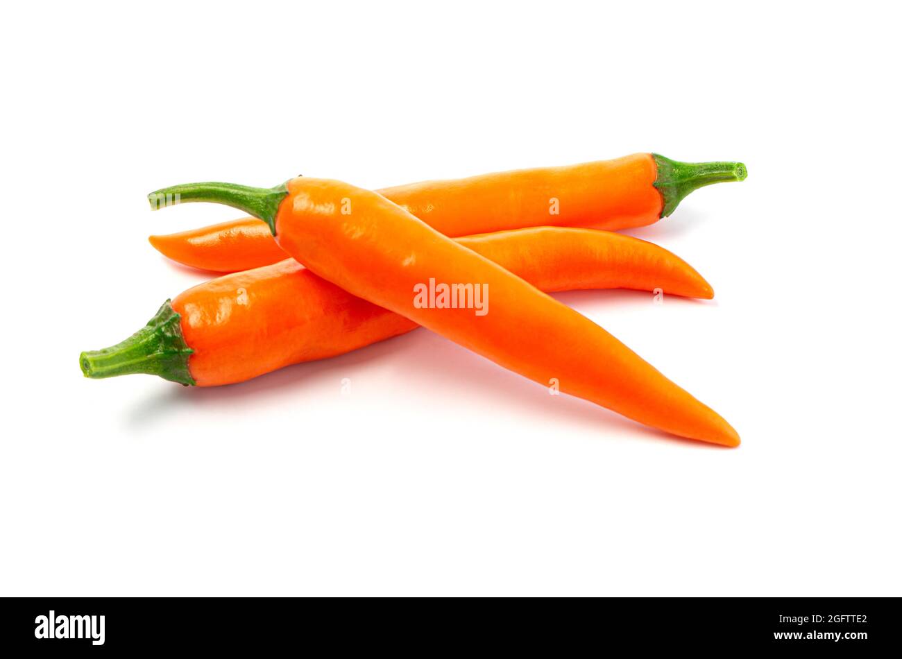 Orange Paprika auf weißem Hintergrund Stockfoto
